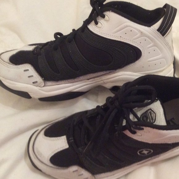 Men's Spalding Non-Marking Atletic Shoes - Picture 2 of 16